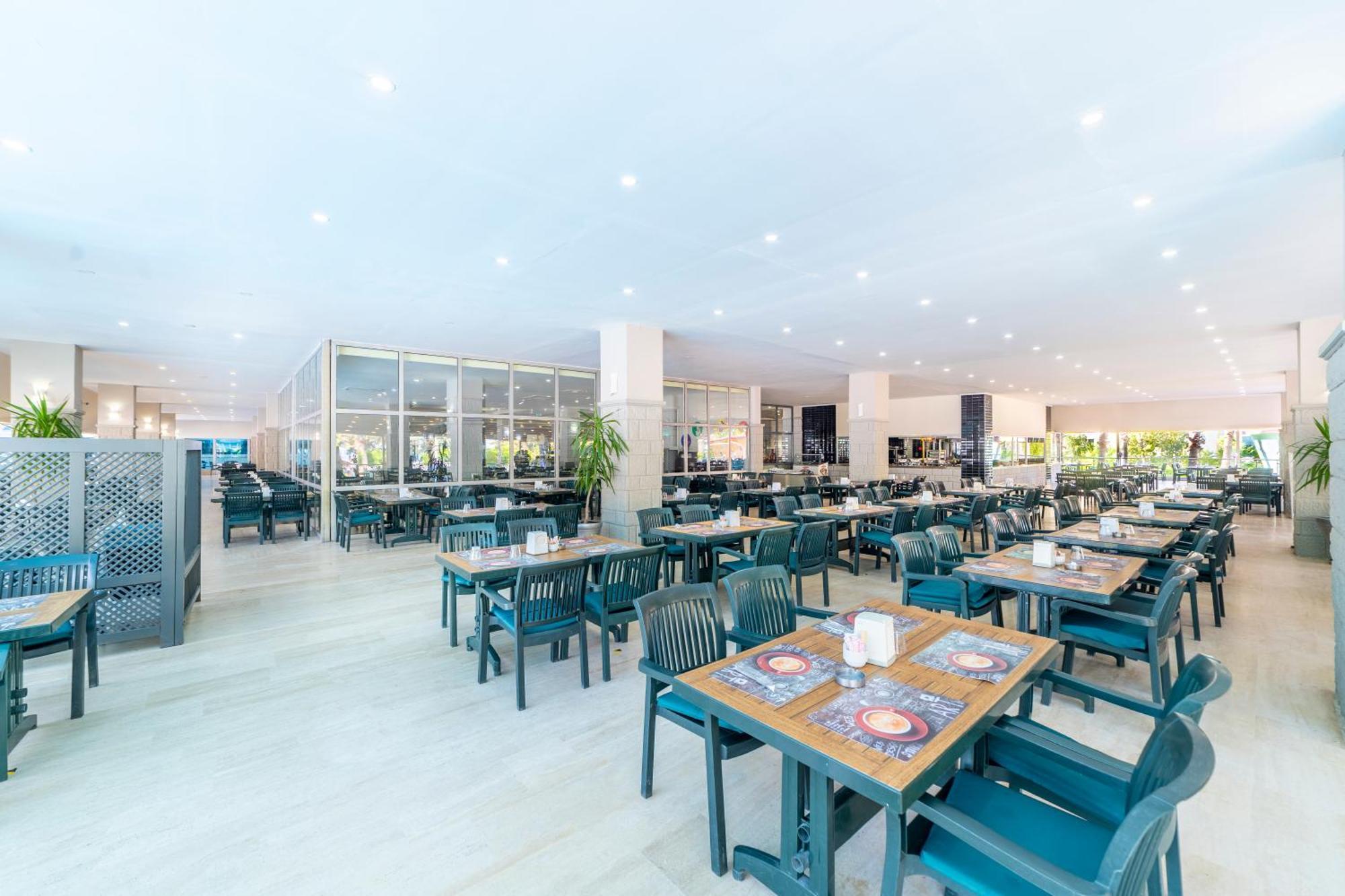 Queen'S Park Goynuk Hotel Kemer Bagian luar foto