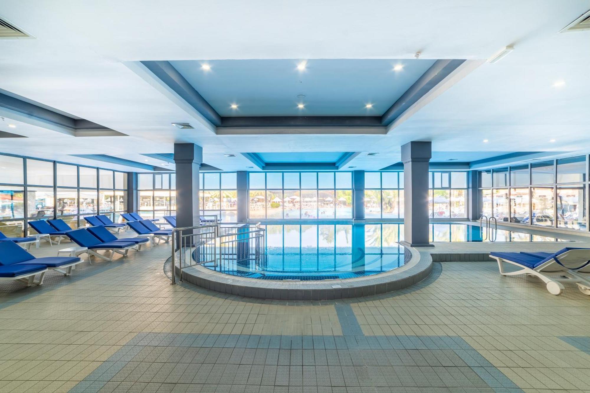 Queen'S Park Goynuk Hotel Kemer Bagian luar foto
