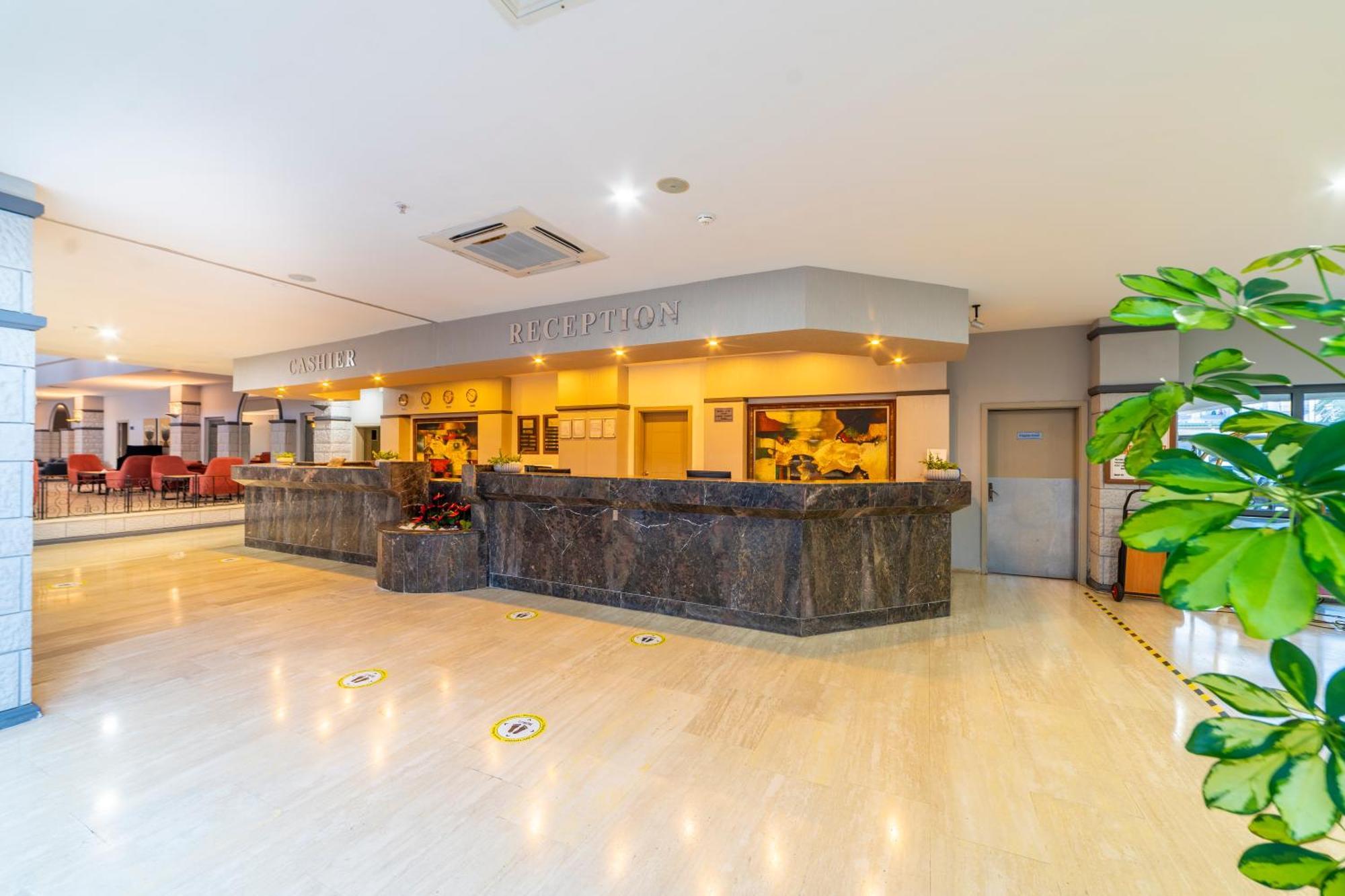 Queen'S Park Goynuk Hotel Kemer Bagian luar foto