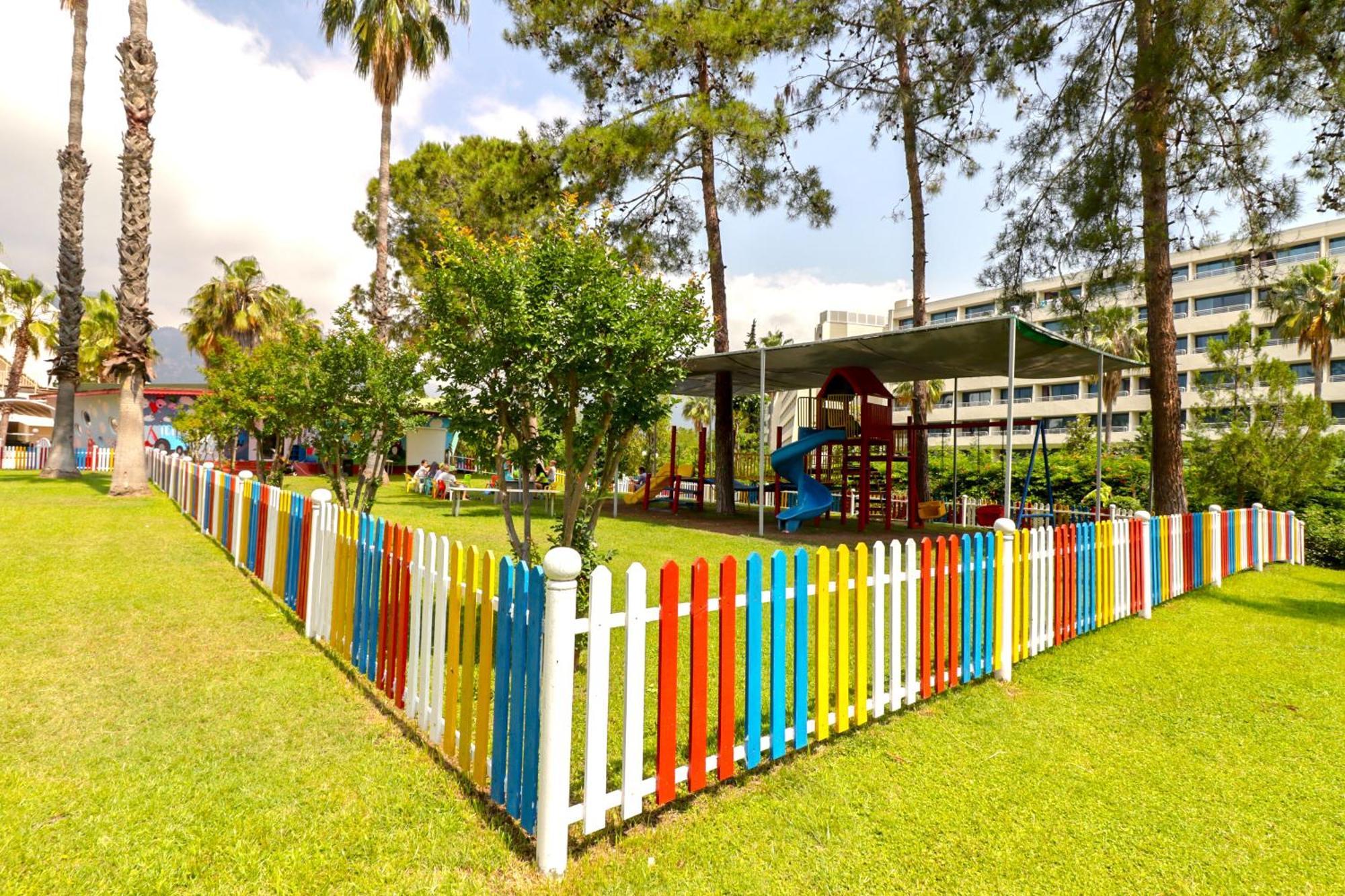 Queen'S Park Goynuk Hotel Kemer Bagian luar foto