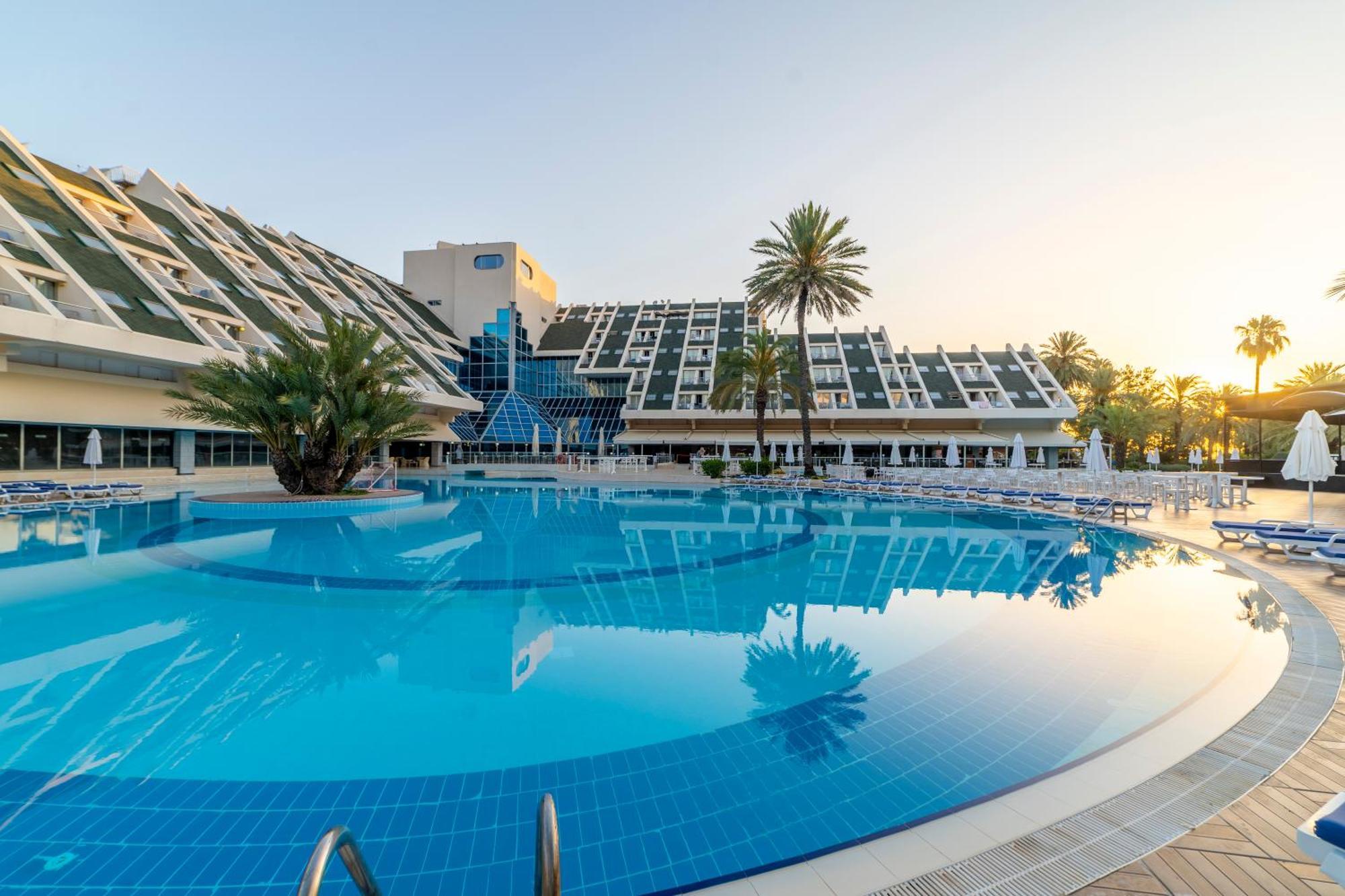 Queen'S Park Goynuk Hotel Kemer Bagian luar foto